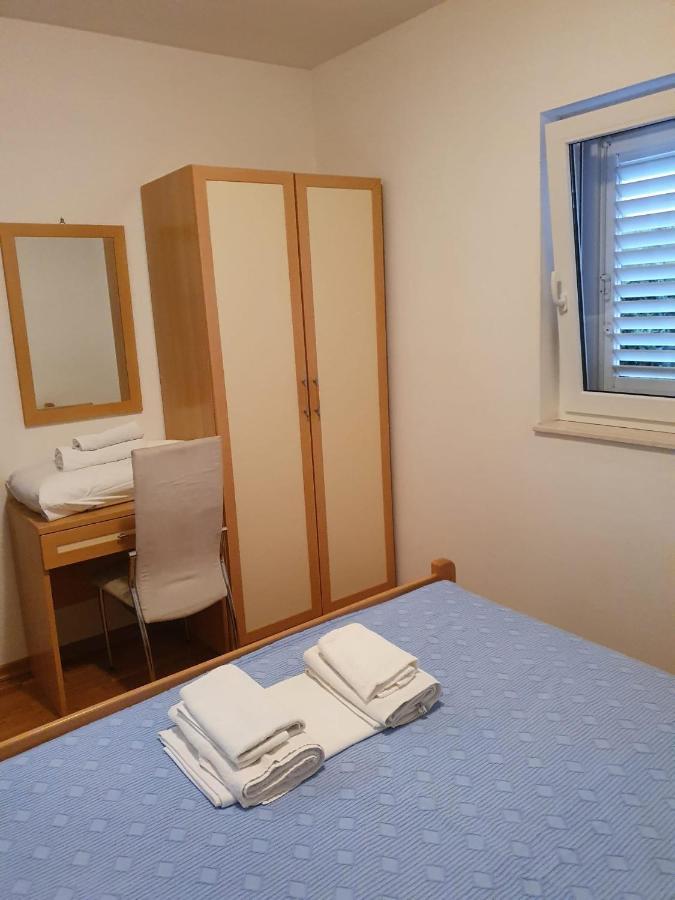 Aparthotel Marina Gromela Mirce 外观 照片