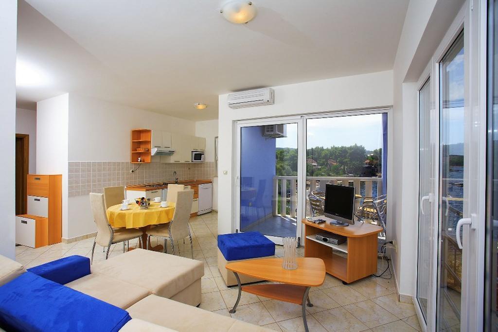 Aparthotel Marina Gromela Mirce 客房 照片