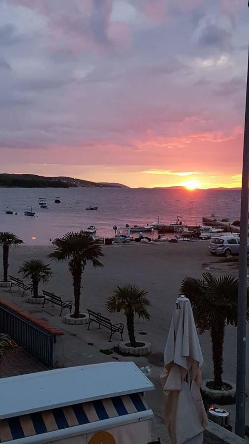 Aparthotel Marina Gromela Mirce 外观 照片