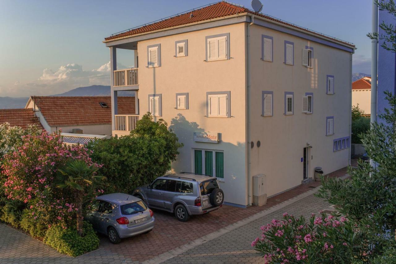 Aparthotel Marina Gromela Mirce 外观 照片
